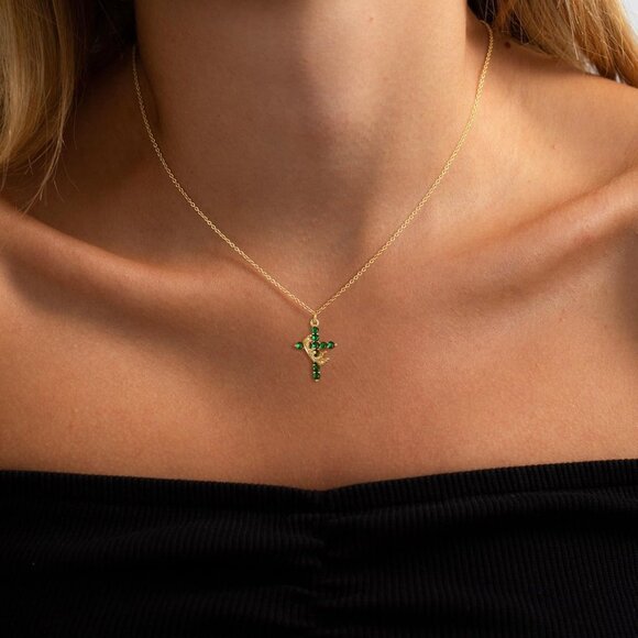 Perfect Gifts Women's Crown M05 Emerald Cross Necklace Gold Plated Faith Jewelry - Picture 2 of 8